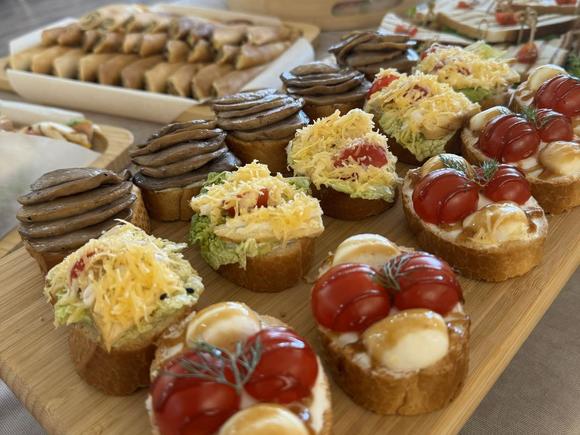 Фуршетный сет "Аппетитный" на 23-25 персон в Грозном